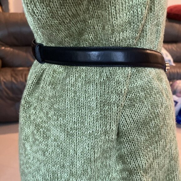 Chico's Size SM Black Slider Adjustable Leather Belt with Oval Silvertone Buckle - Picture 7 of 16